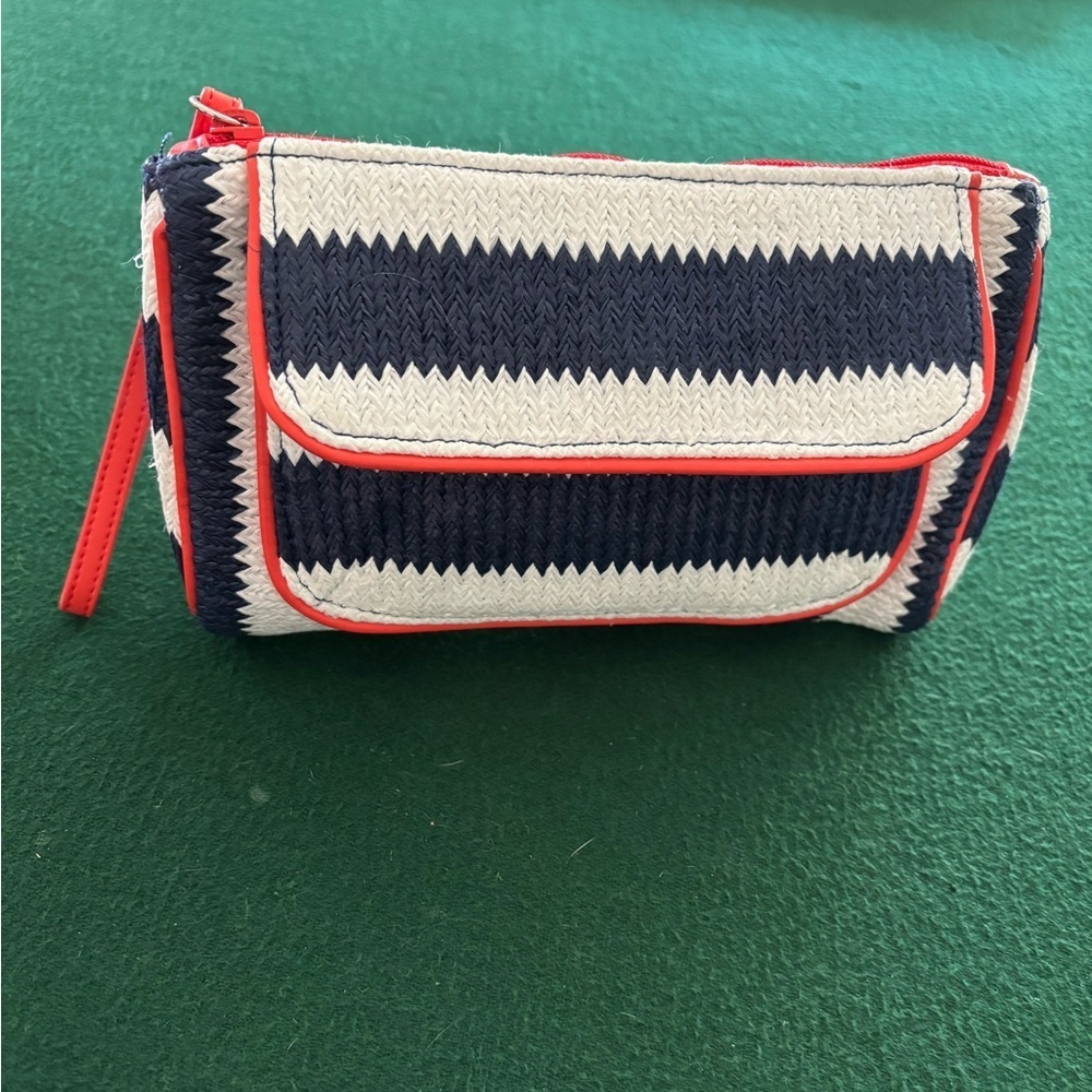 Vera Bradley Raffia nautical wristlet